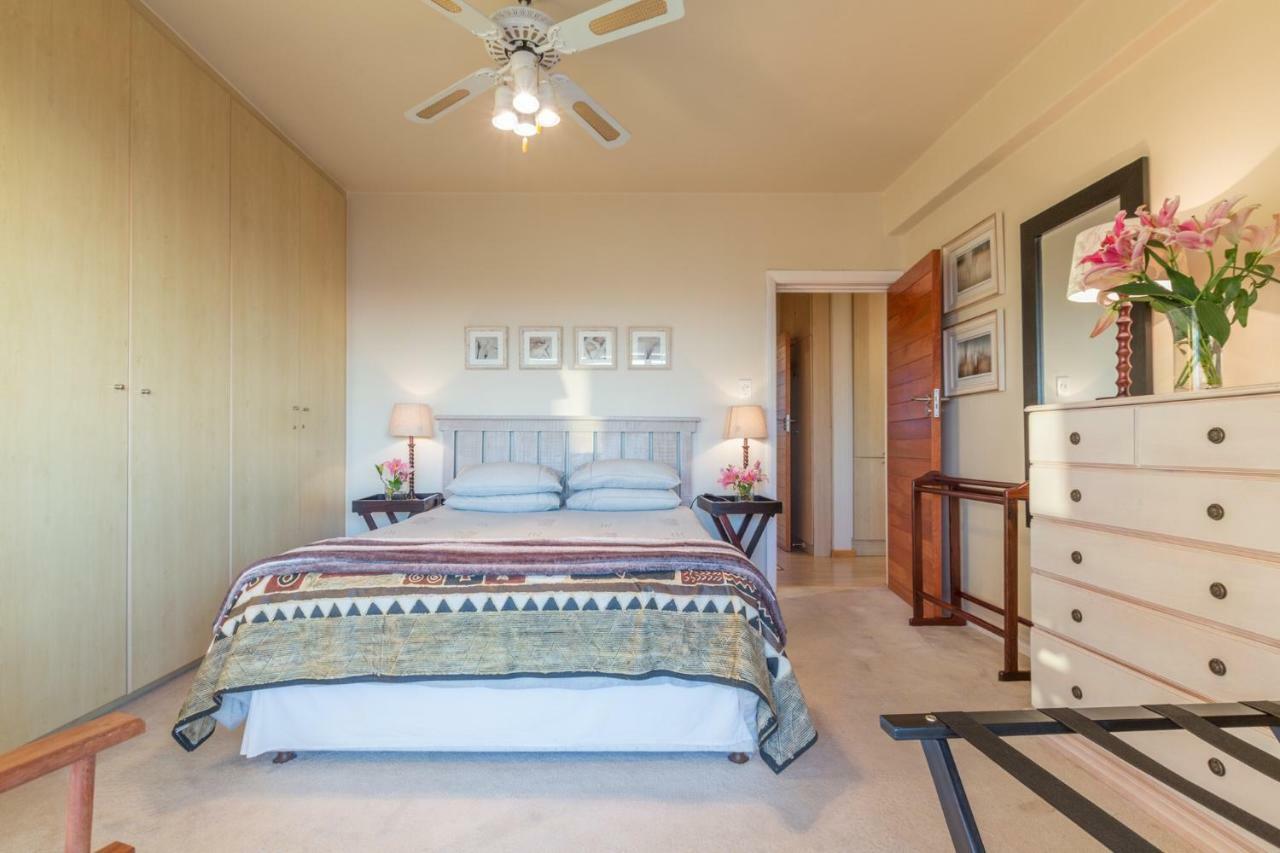 Seaview 10 Monte Carlo Camps Bay Apartment Cape Town Exterior photo